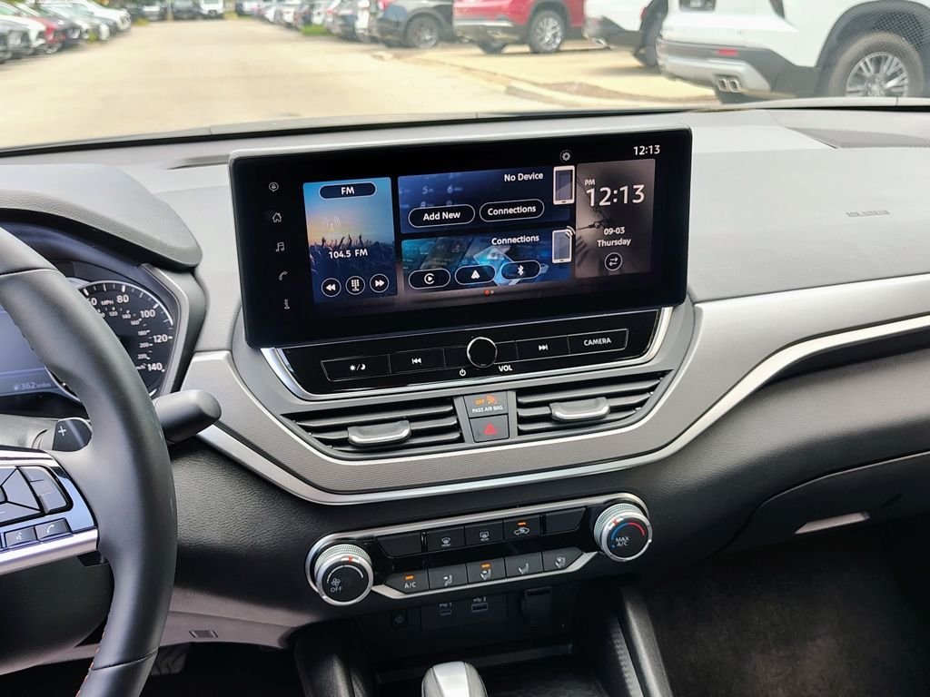 2026 Nissan Altima SR - Photo 29