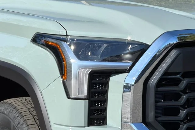 New 2026 Lunar Rock Toyota  SR5 image 30