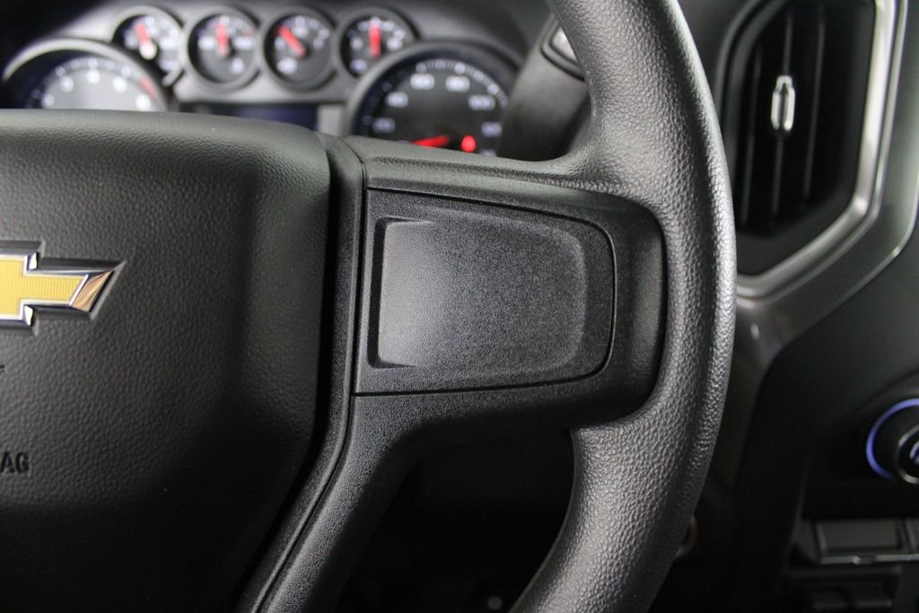 Used 2024 Red Chevrolet Custom image 23