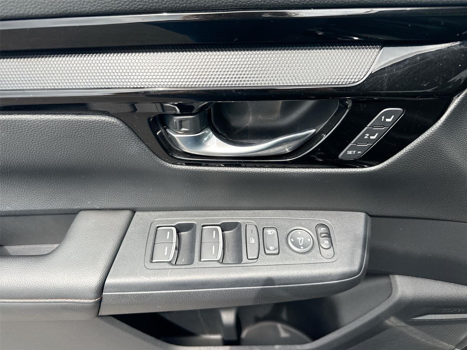 2025 Honda CR-V Sport Touring - Photo 13