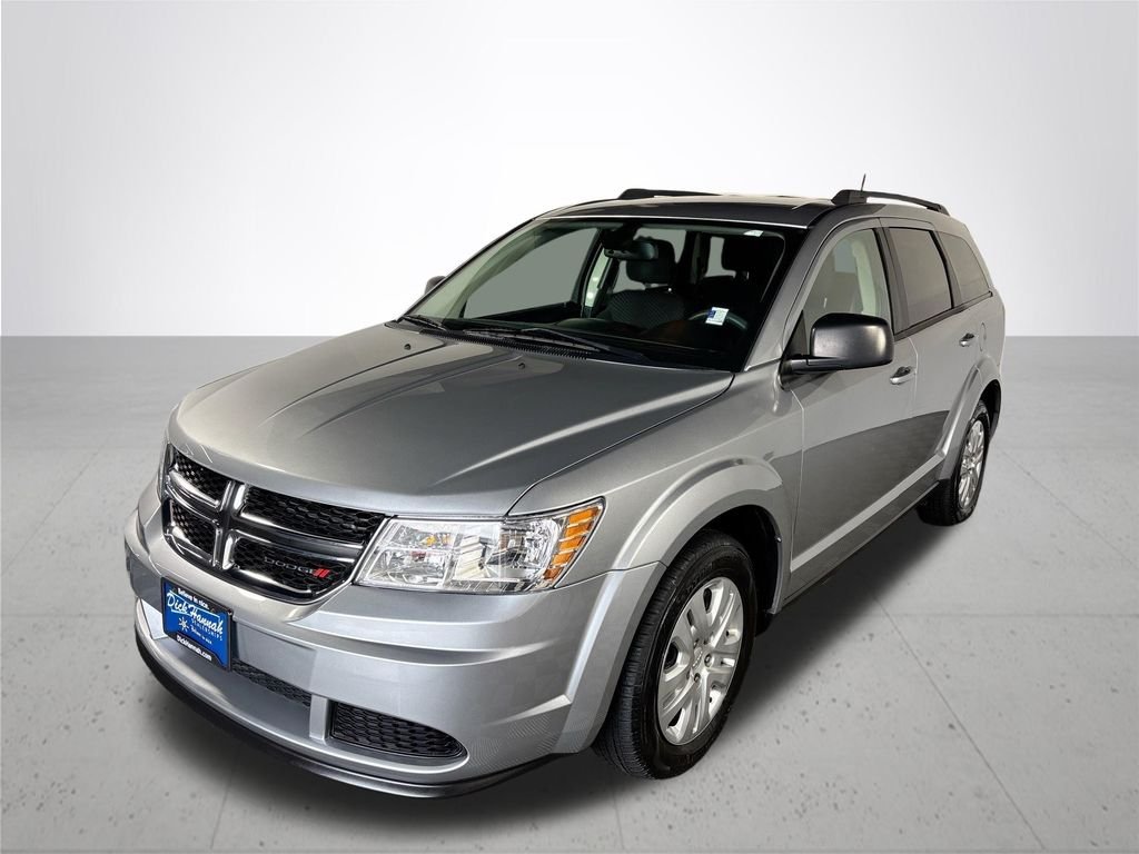 Used 2019 Dodge Journey SE with VIN 3C4PDCAB4KT747109 for sale in Gladstone, OR