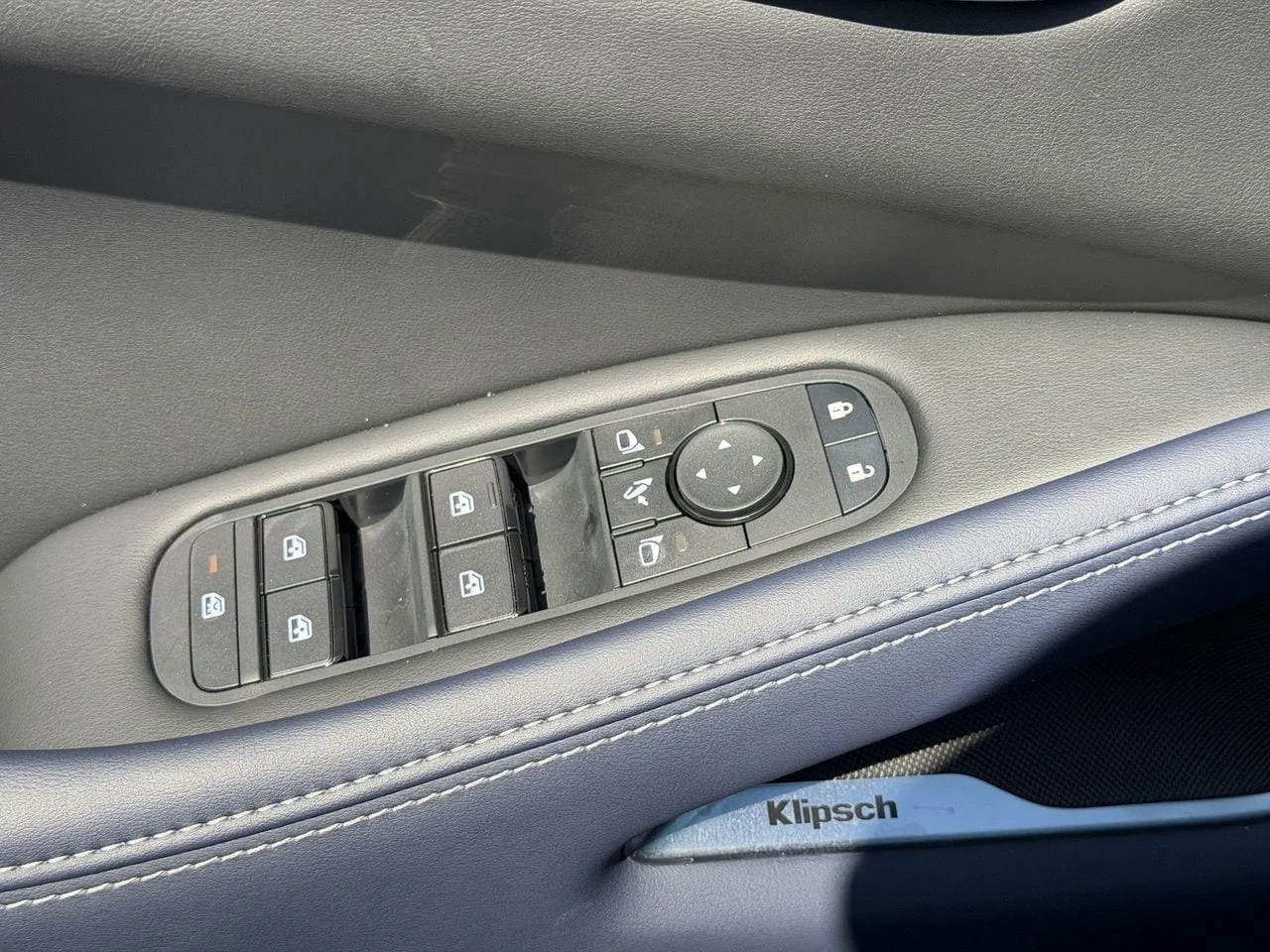 New 2027 MINERAL BLACK INFINITI Sport AWD image 14