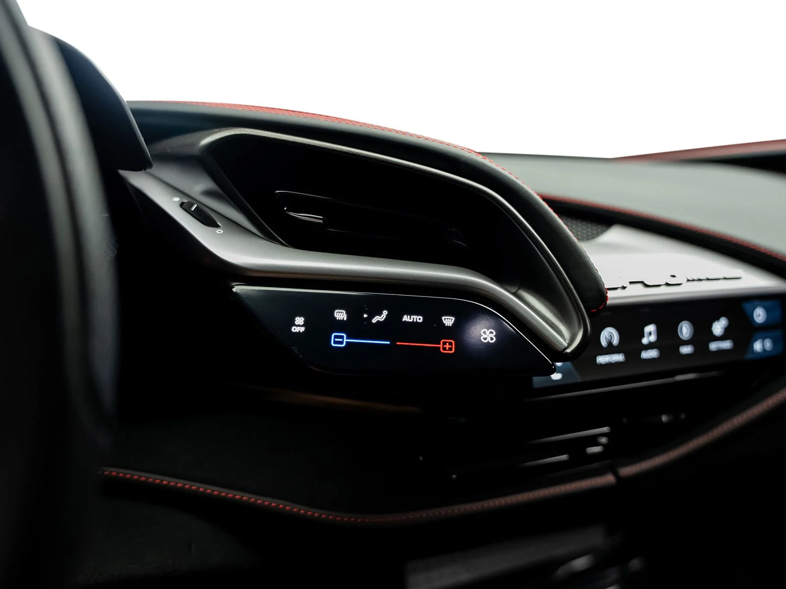 Used 2022 Red Ferrari Base image 51