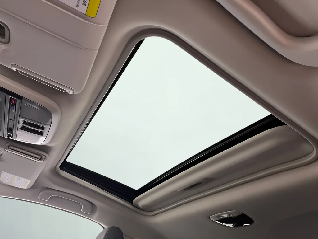 New 2026 White Subaru Premium image 20