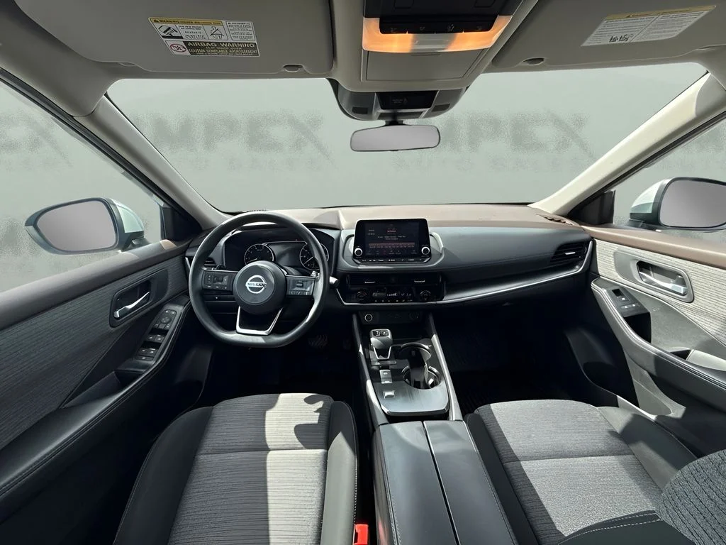 Used 2021 Silver Nissan SV image 7