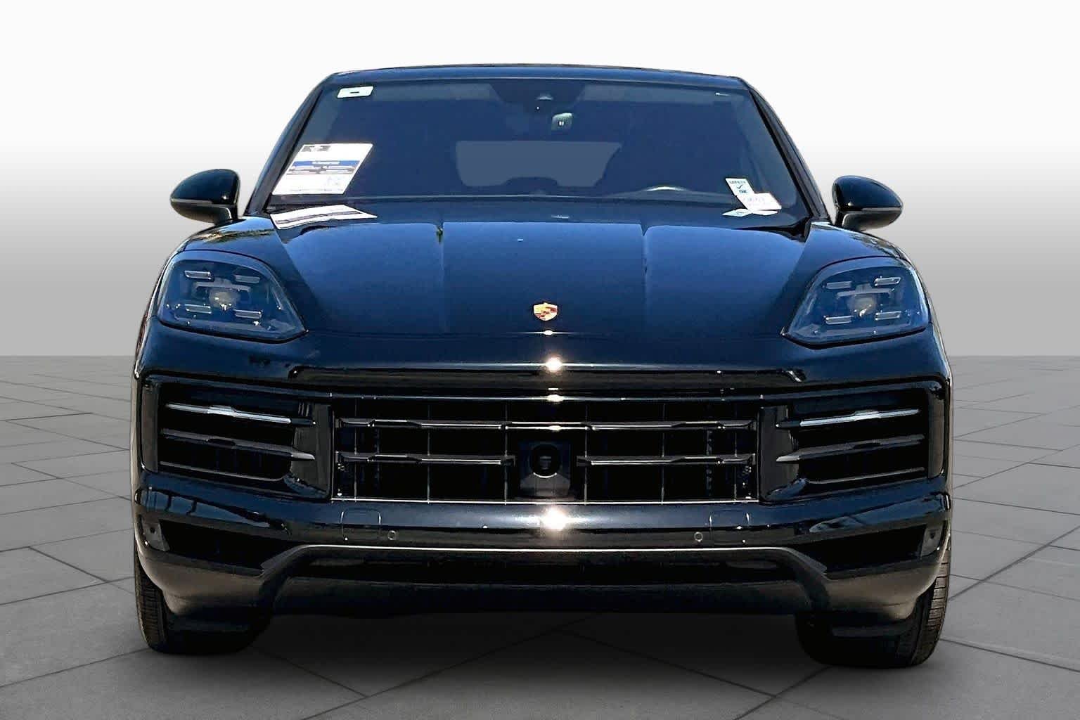 Used 2024  Porsche S image 3