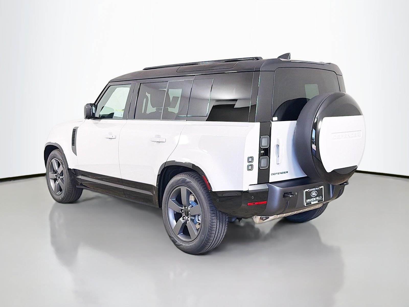 【最終値下げ】LAND ROVER DEFENDERステアリング New 2026 Land Rover Defender 110 X-Dynamic SE 4 Door SUV in