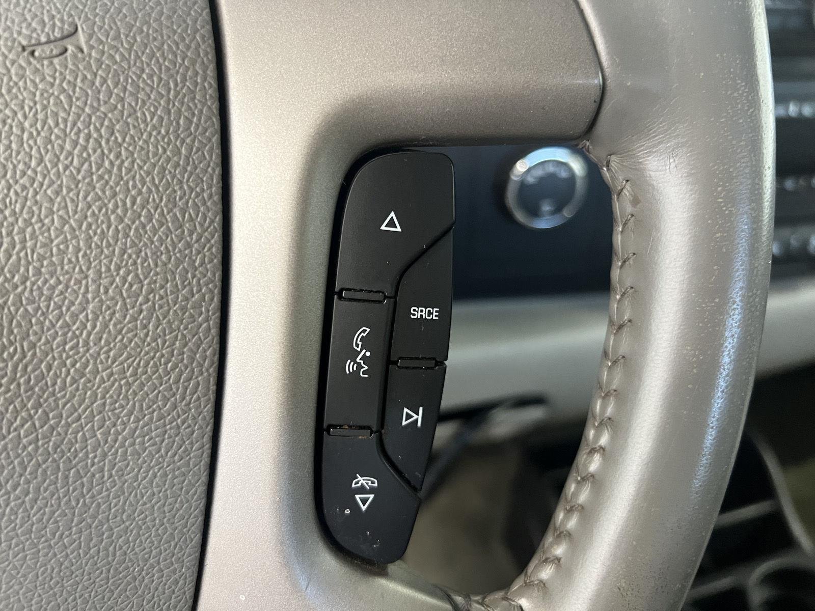 Used 2013 Blue Granite Metallic Chevrolet LT image 22
