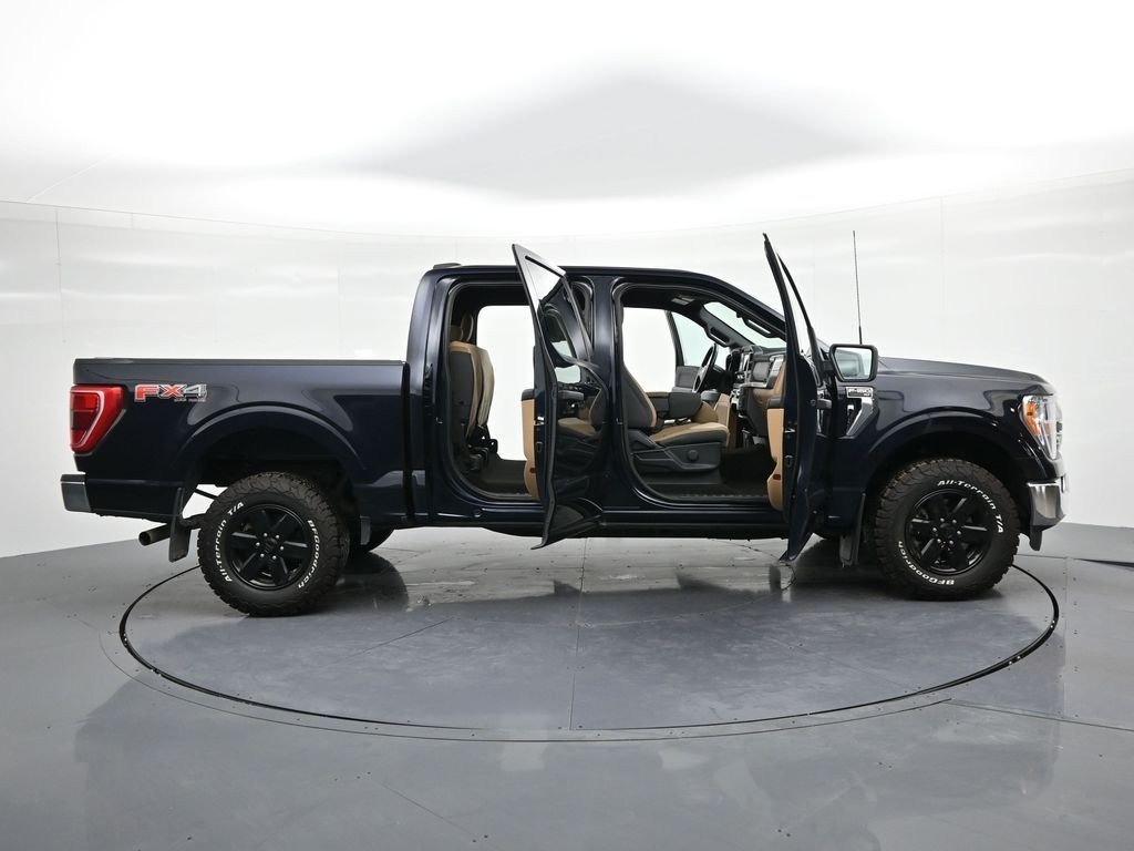 Used 2022  Ford XLT image 24