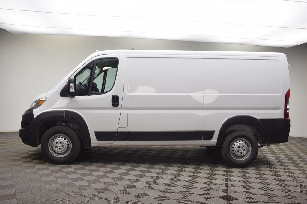 New 2026 Bright White Clearcoat RAM Base image 11