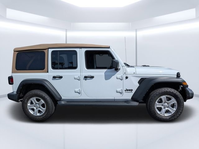 Used 2022 White Jeep Unlimited Sport S image 2