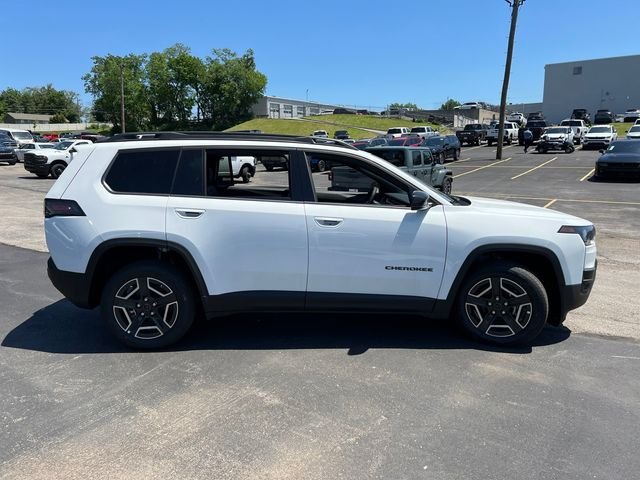 New 2026 Bright White Clear-Coat Exterior Paint Jeep Limited image 5