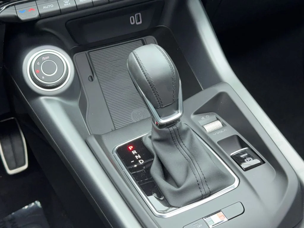 New 2026 Blue Alfa Romeo Base image 34