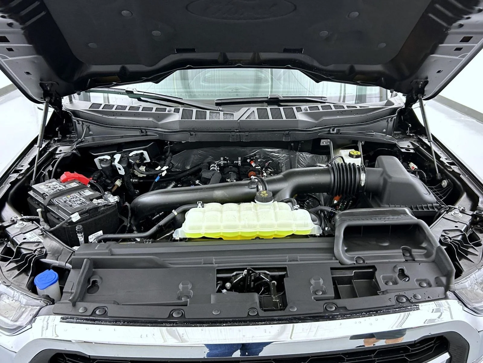New 2026 Black Ford Lariat image 25