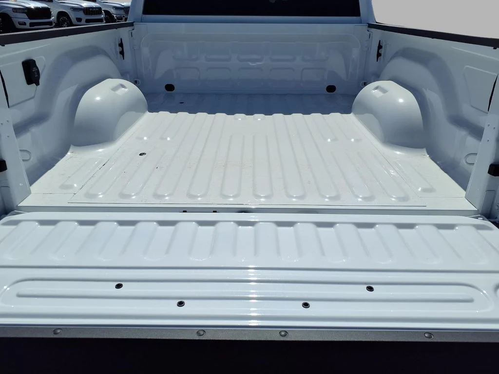 New 2026 Bright White Clear-Coat Exterior Paint RAM Tradesman image 23