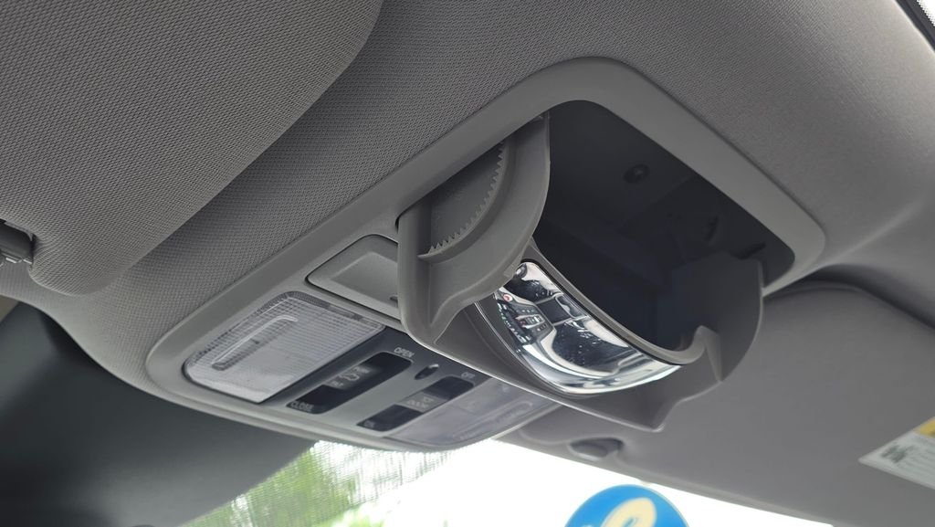 Used 2022  Honda EX-L image 37