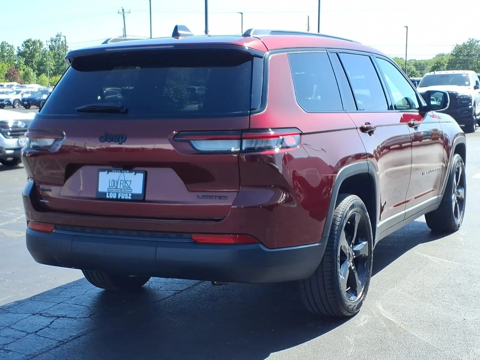 Used 2024 Velvet Red Pearlcoat Jeep Limited image 27