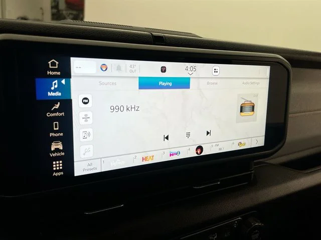Used 2025 Red Jeep Sport image 30
