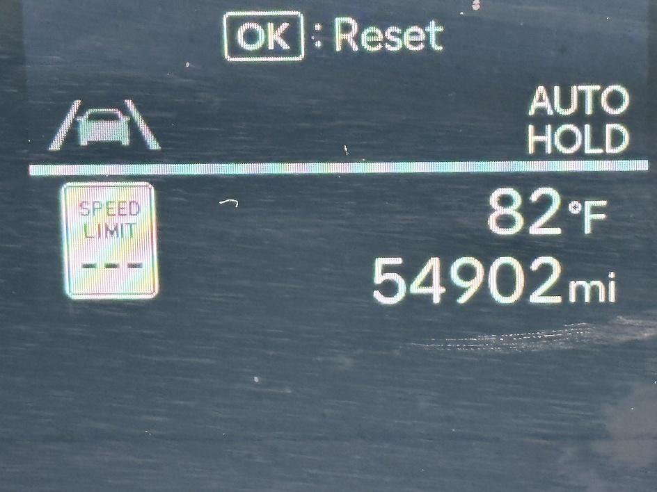 Used 2025 Aero Silver Hyundai SEL image 20