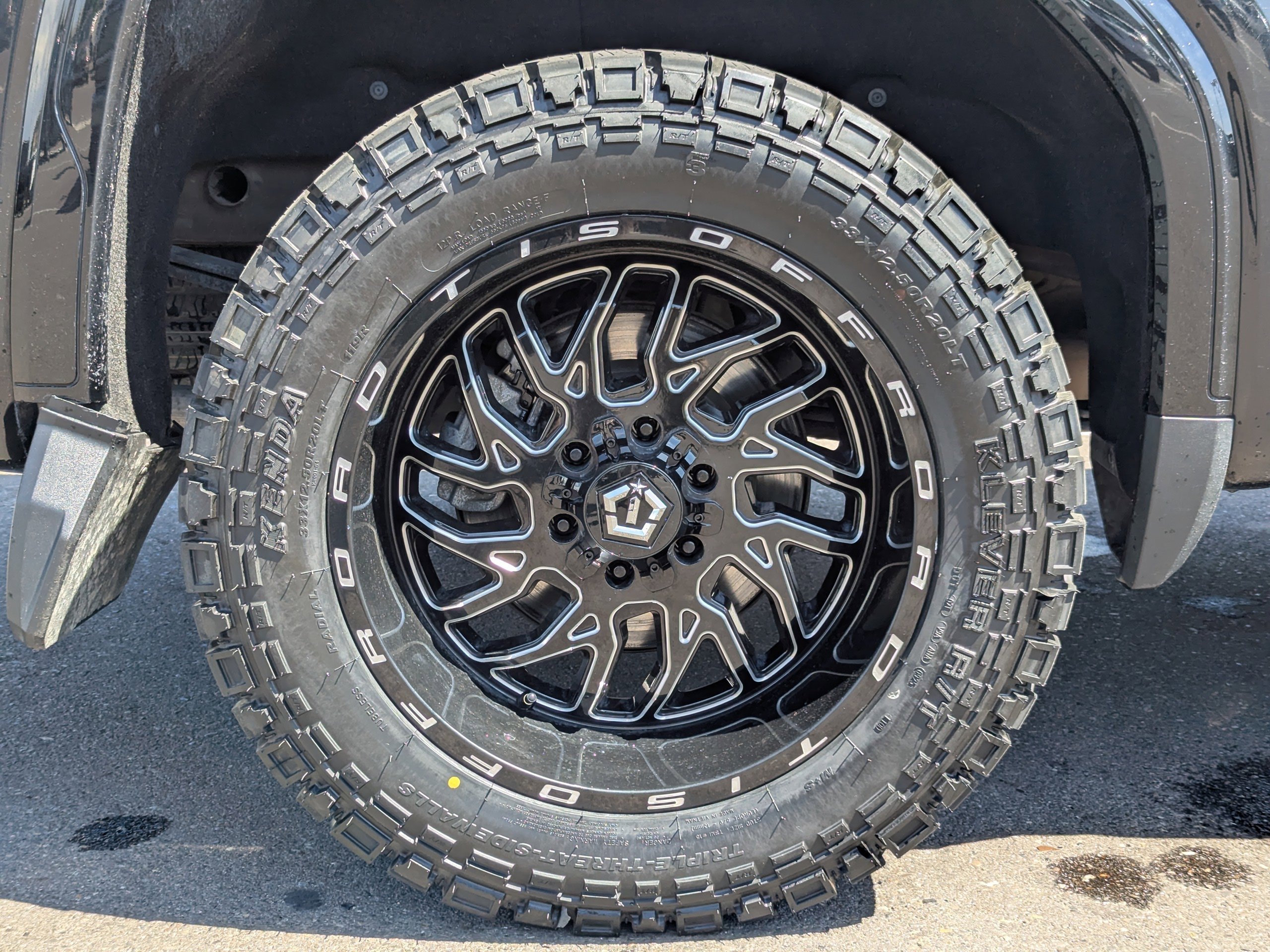 Used 2021 Black GMC Denali image 52