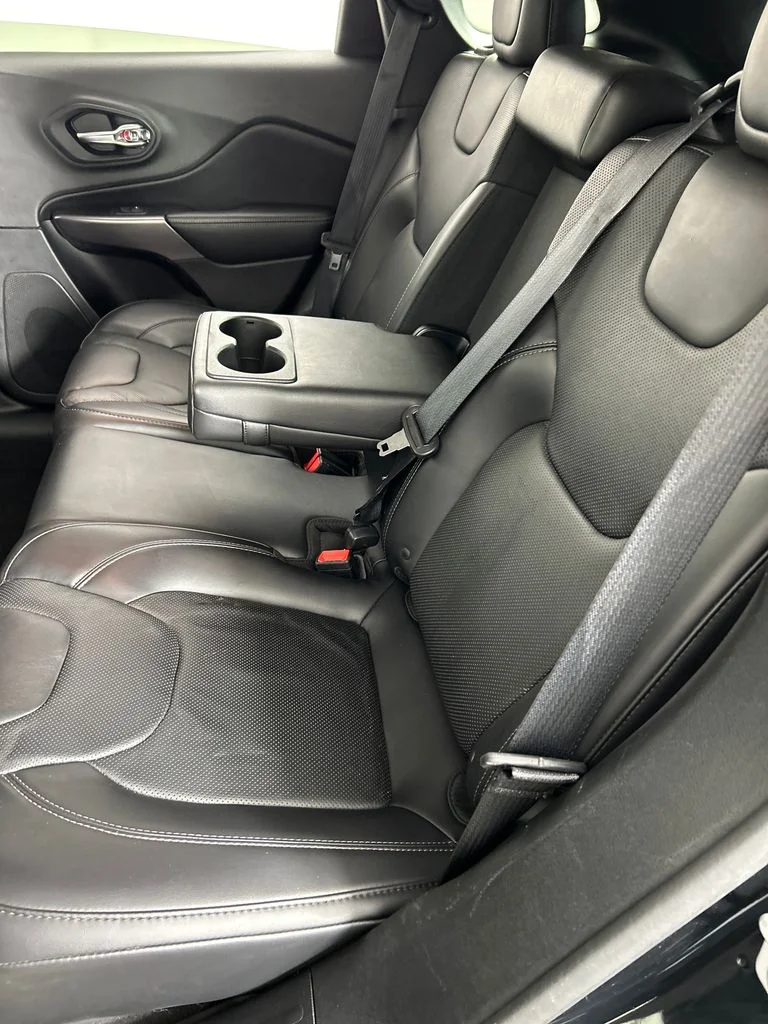 Used 2019 Black Jeep Limited image 18