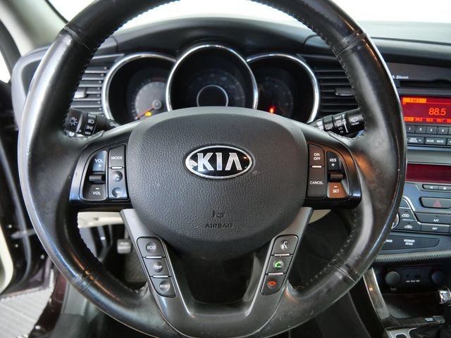 Used 2013 Red Kia EX image 22