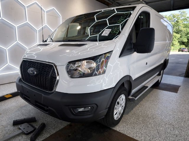 Used 2025 White Ford Base image 3