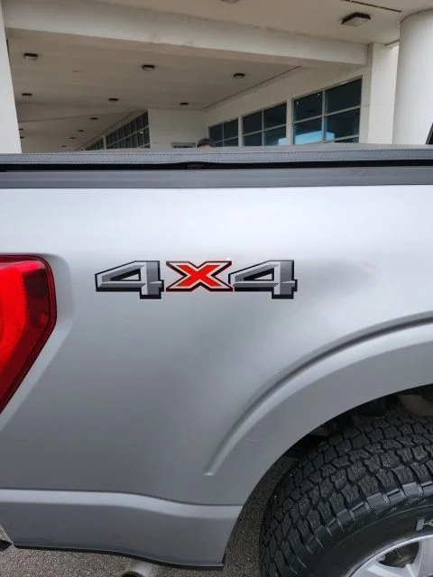 Used 2023 Silver Metallic Ford XLT image 21
