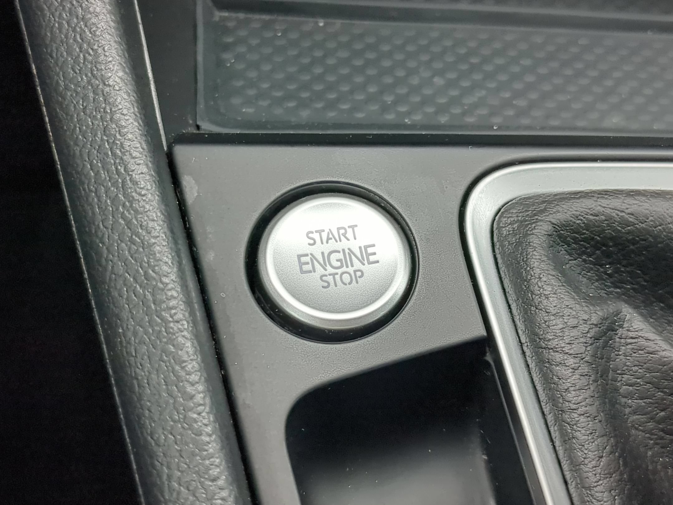 Used 2025 Gray Volkswagen SE image 19