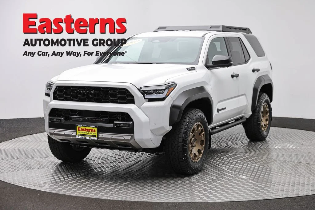 Used 2025 White Toyota Trailhunter image 1