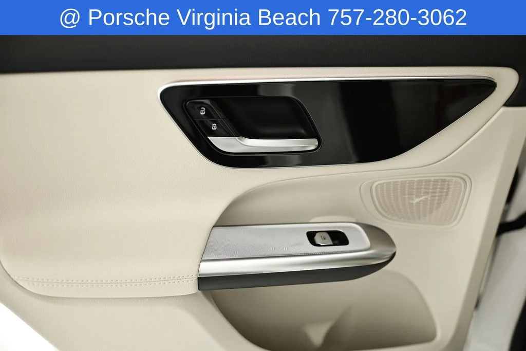 Used 2025 White Mercedes-Benz GLC 300 image 29