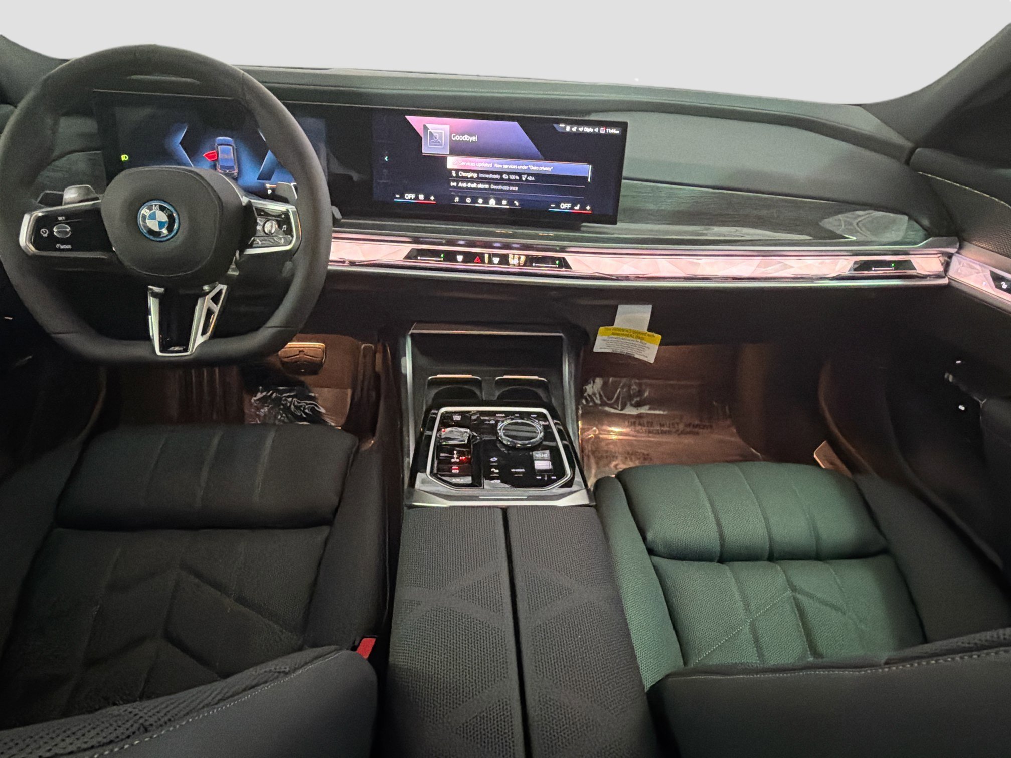 2026 BMW 7 Series 750e - Photo 15