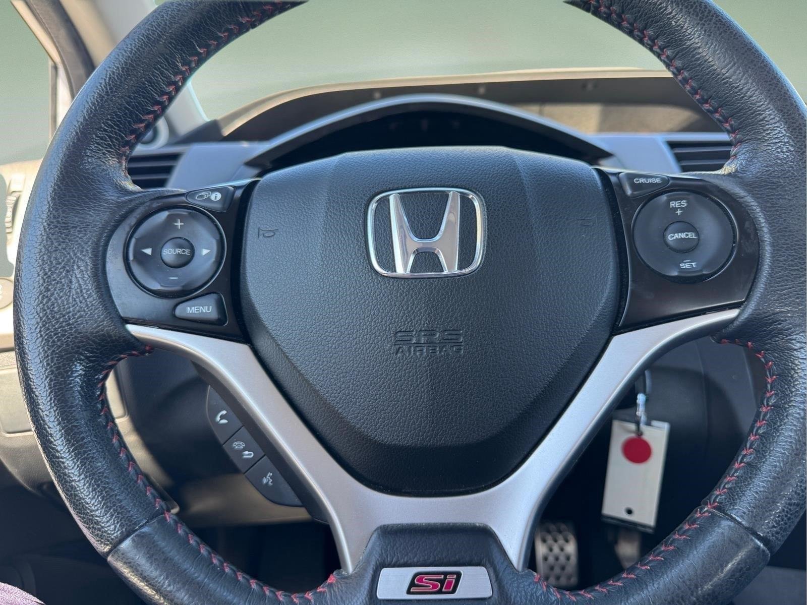 Used 2012 Alabaster Silver Metallic Honda Si image 16