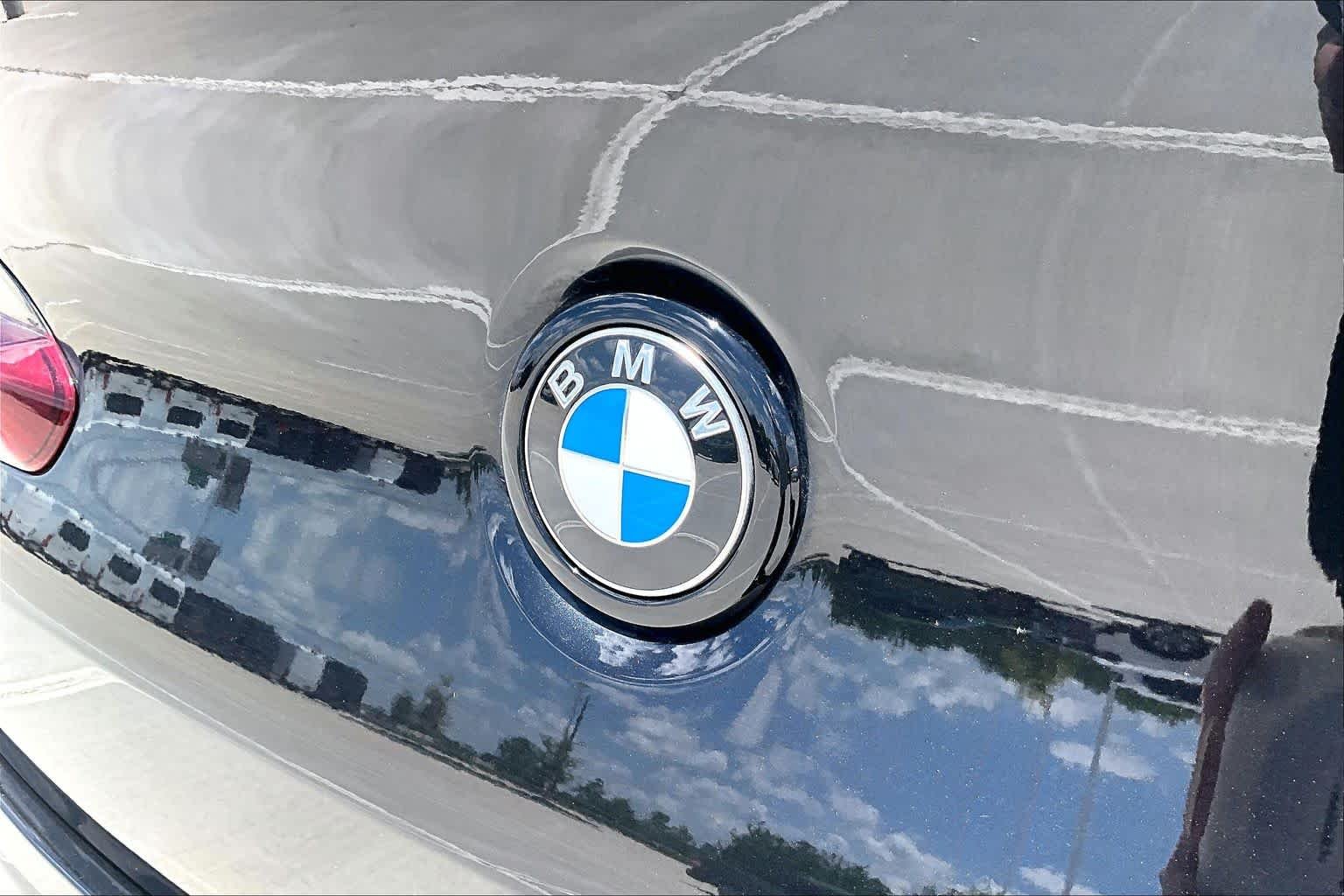 Used 2024 Black Sapphire Metallic BMW xDrive30i image 29