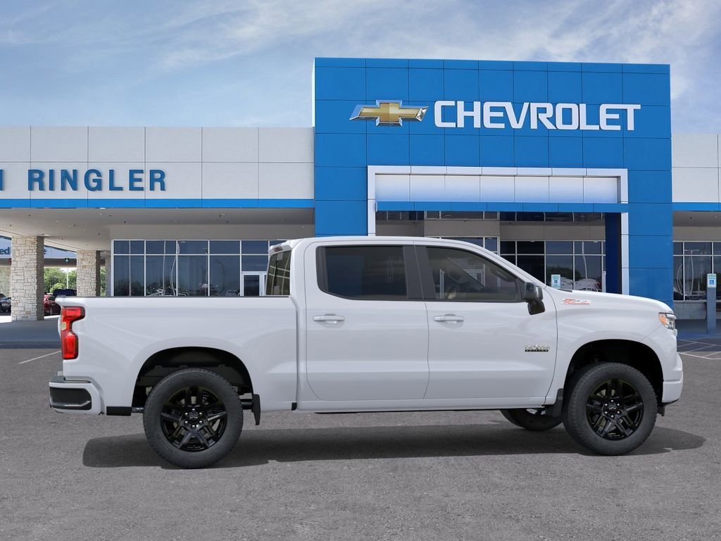 New 2026 Summit White Chevrolet RST image 5
