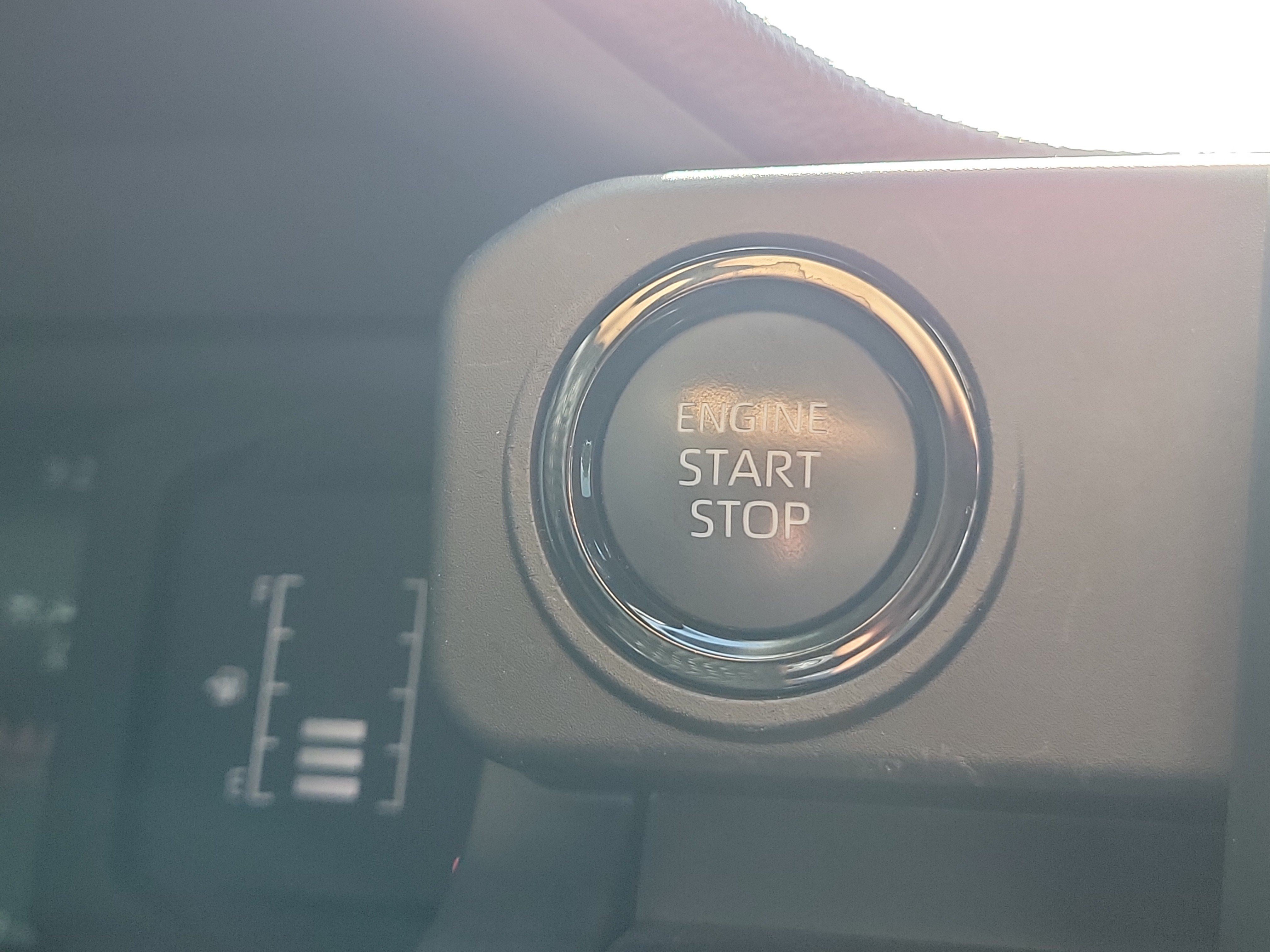 Used 2025 Underground Toyota SR5 image 30
