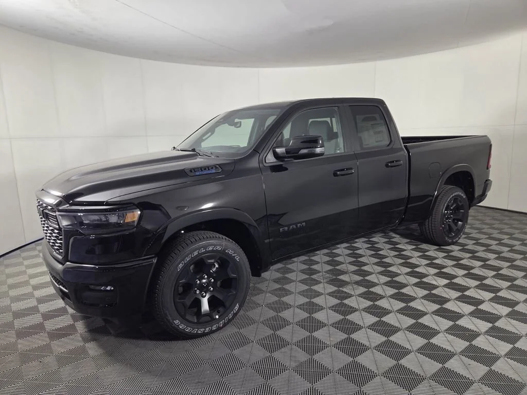 New 2026 Diamond Black Crystal Pearl-Coat Exterior Paint RAM Big Horn image 4