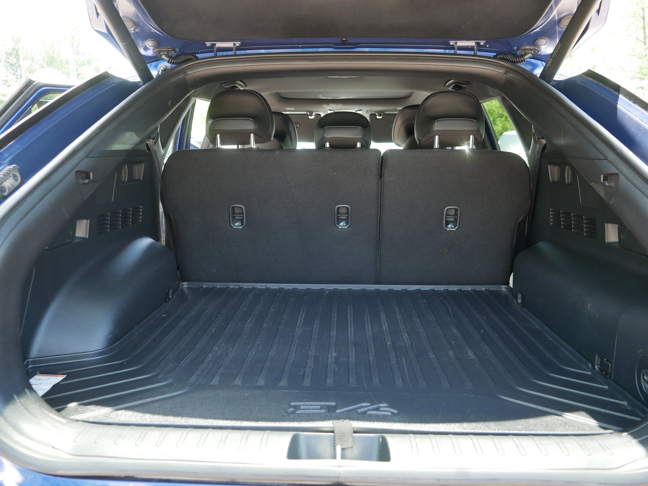 Certified Used 2023 Yacht Blue Kia GT-Line image 18