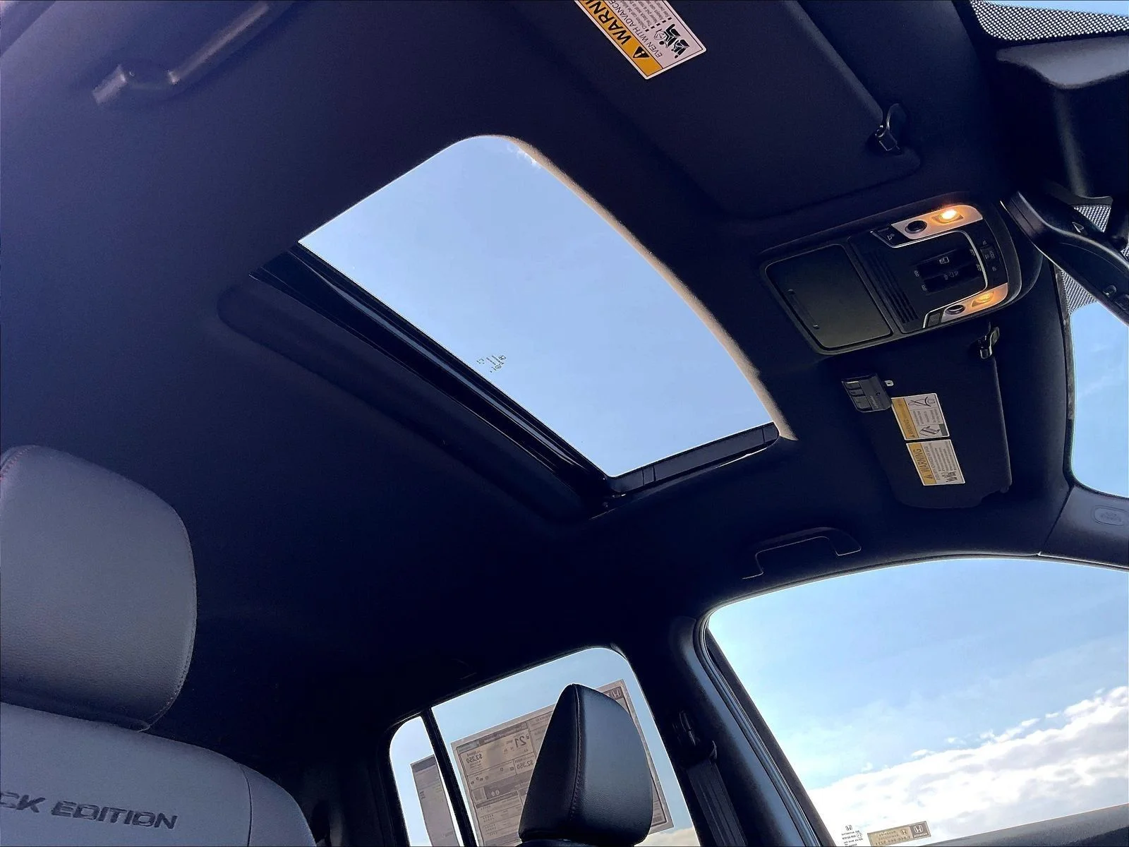 2026 Honda Ridgeline Black Edition - Photo 15