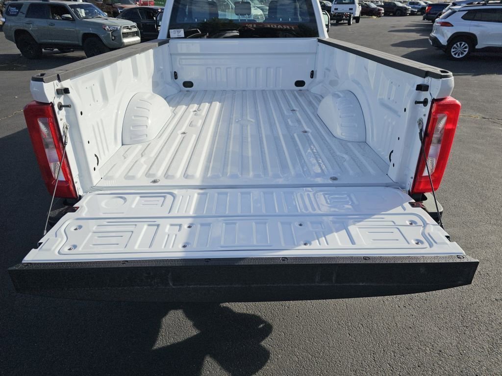 New 2026 Oxford White Ford XL image 26