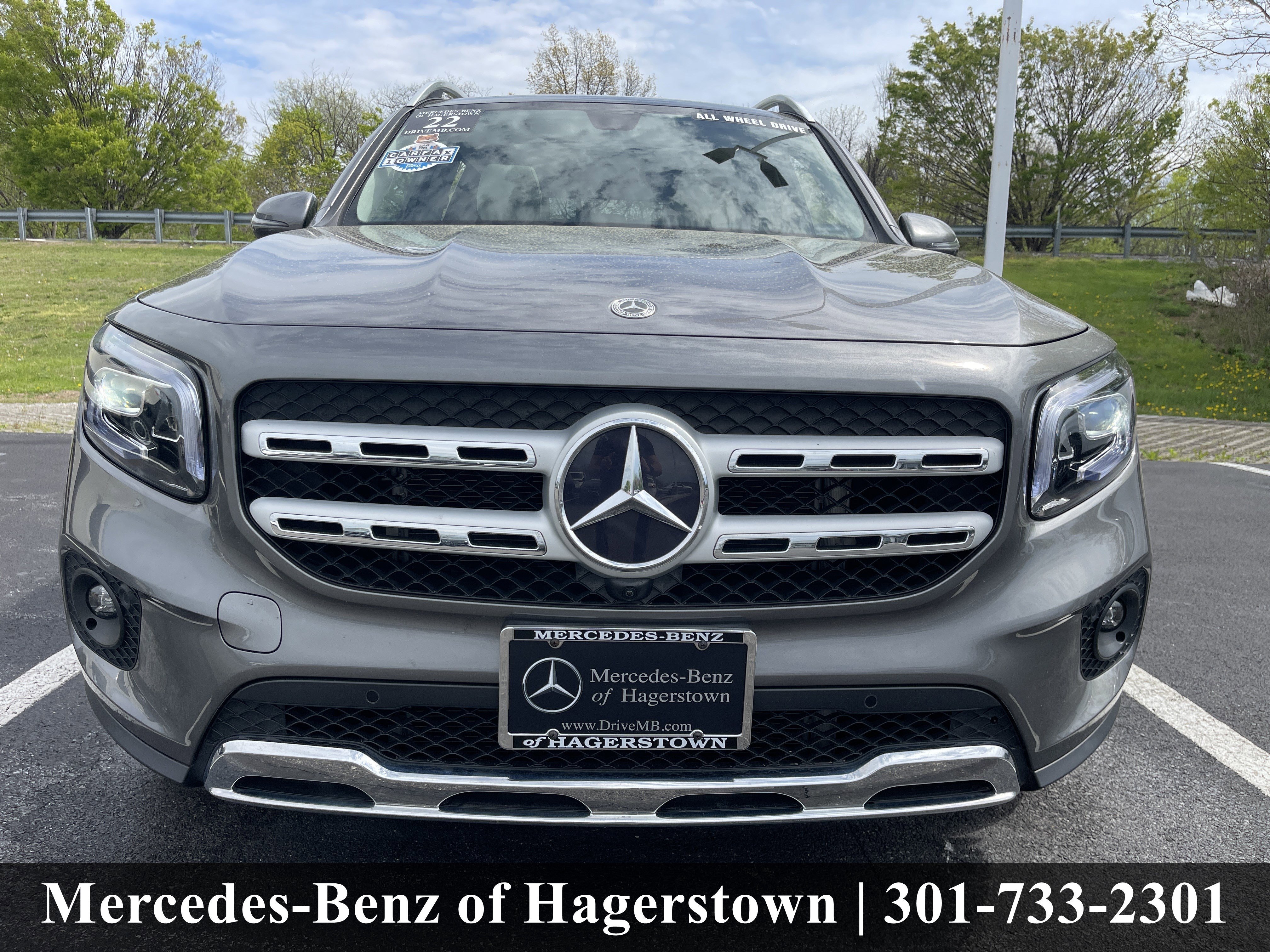 Certified Used 2022 Mountain Grey Metallic Mercedes-Benz GLB 250 4MATIC® SUV image 2