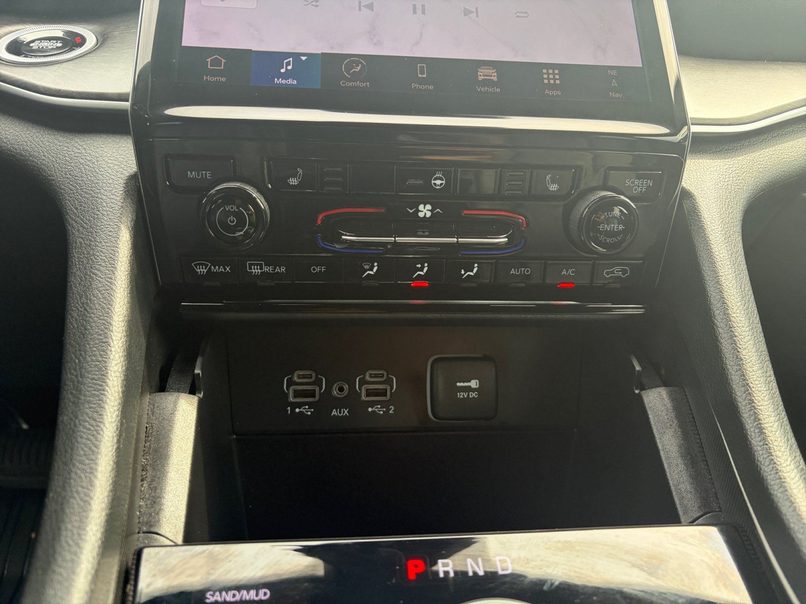 Used 2025 Silver Zynith Jeep Limited image 17