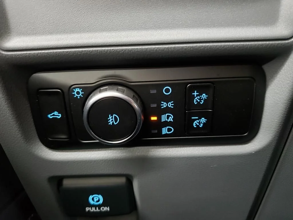 New 2026 Carbonized Gray Metallic Ford XLT image 22