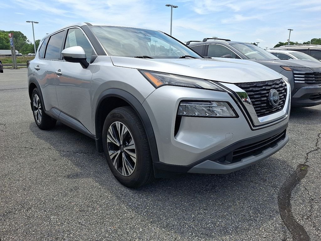 Used 2022 Silver Nissan SV image 1