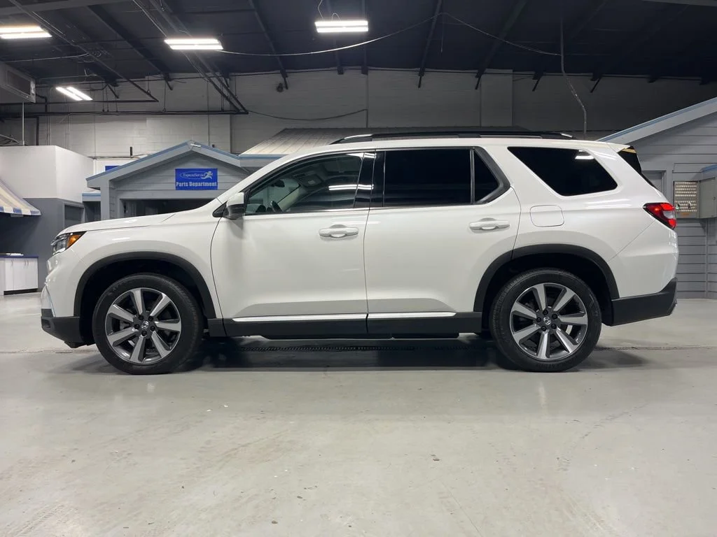 2025 Honda Pilot Touring - Photo 48