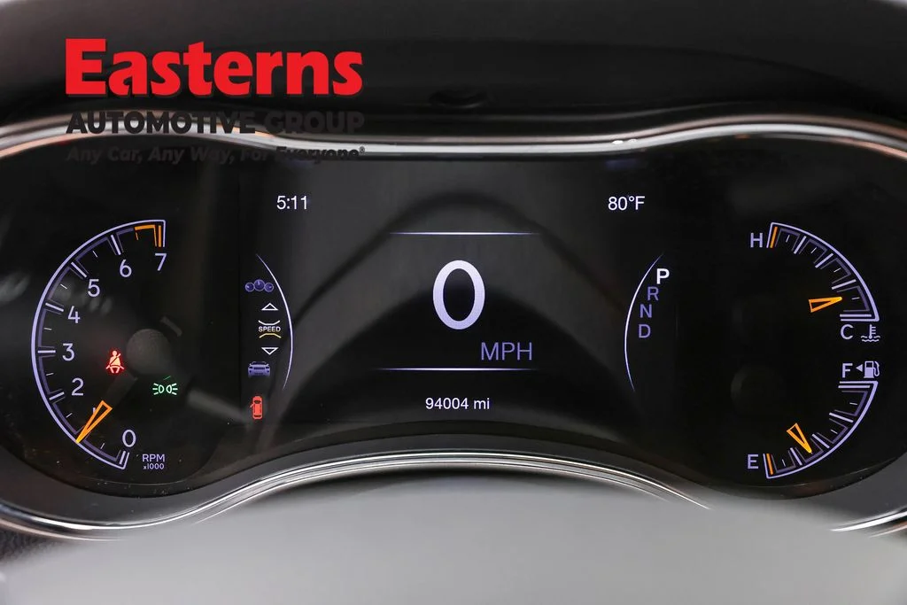 Used 2020 Gray Jeep Laredo E image 16