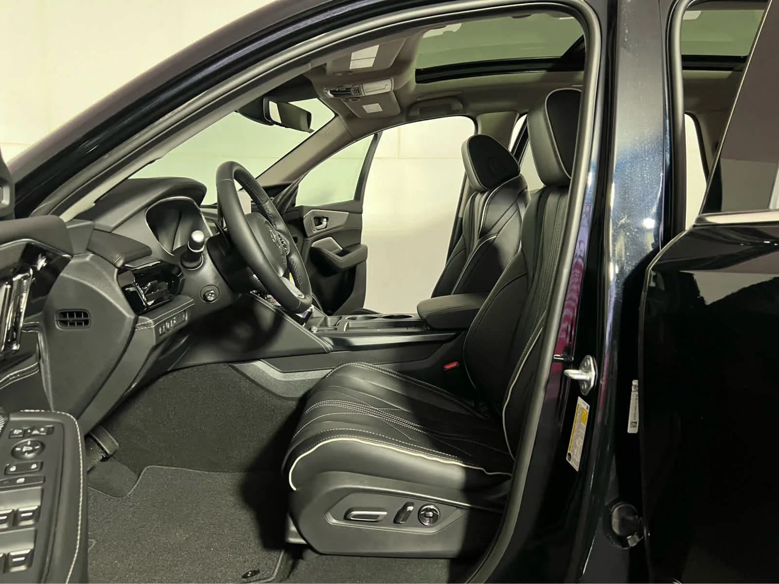 New 2026 Majestic Black Pearl Acura w/Advance Package image 13