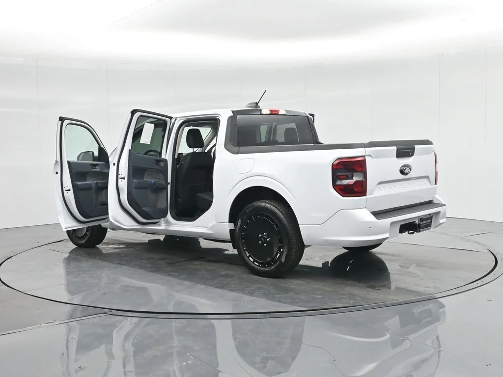 New 2025 White Ford Lobo Standard image 59
