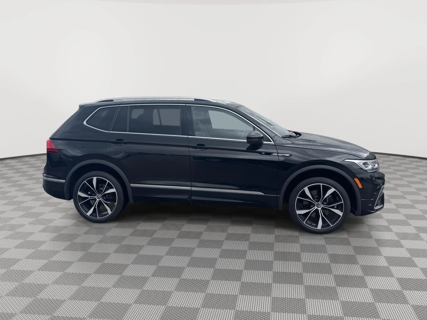 Certified Used 2024 BLACK Volkswagen SEL R-Line image 11