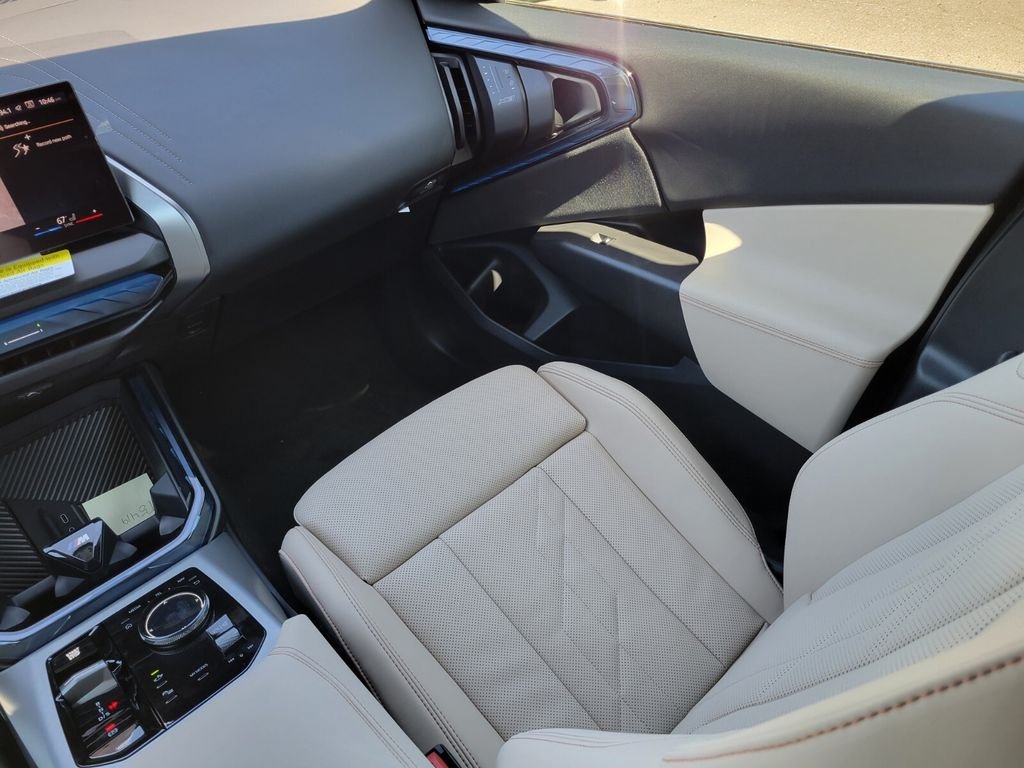 2025 BMW X3 30 - Photo 15